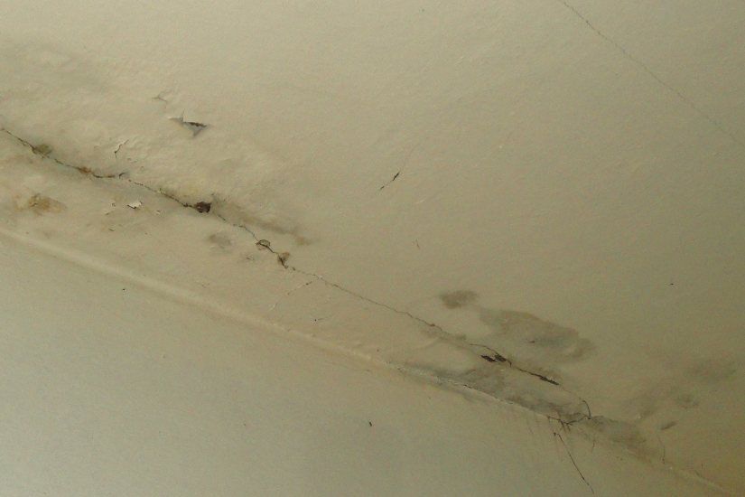 Water Damage Repairs After Pipe Bursts in St. Louis Homes