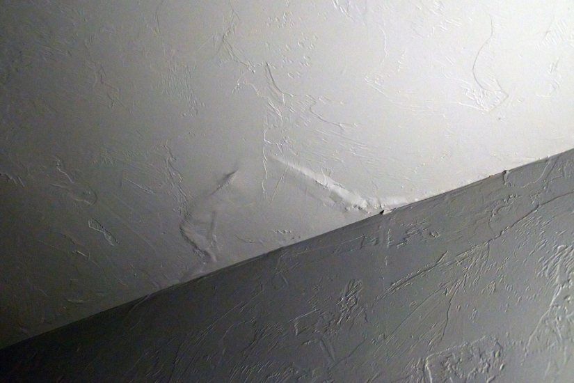How Water Damage Restoration Pros Handle Wet Carpet